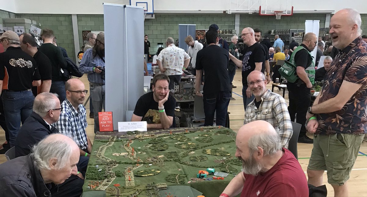 LooseAll's tweet photo. At Claymore I ran a participation game of the Battle of St Julien, 24 April 1915.

Gas, artillery and a German assault put the Canadians under intense pressure. All in 4 hours.

All Hell Let Loose: Great War is now available:

https://t.co/RBw6B28zlg

#WW1 #Wargaming #GreatWar https://t.co/loeNQRkGFV