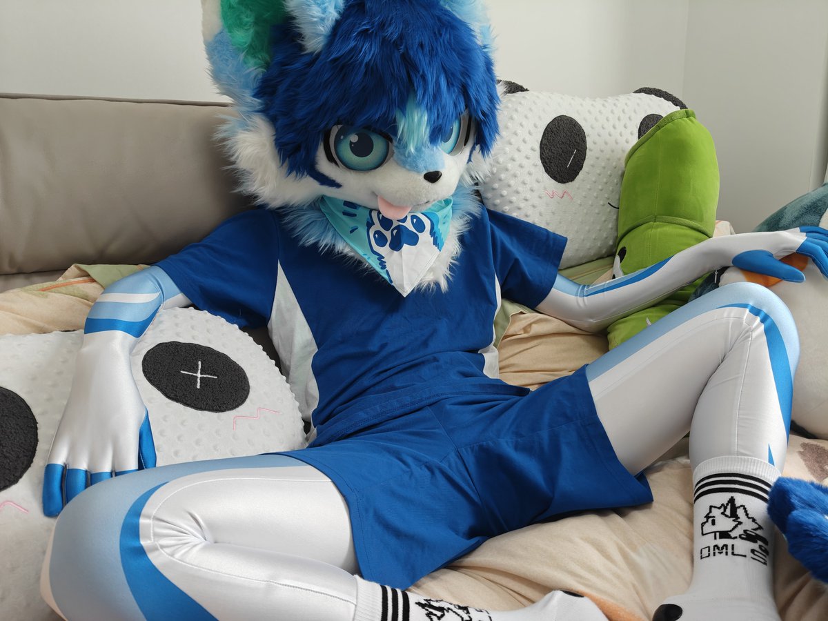 Mu_Song_Pine's tweet photo. #zentai #furry https://t.co/hsnjM02WAY