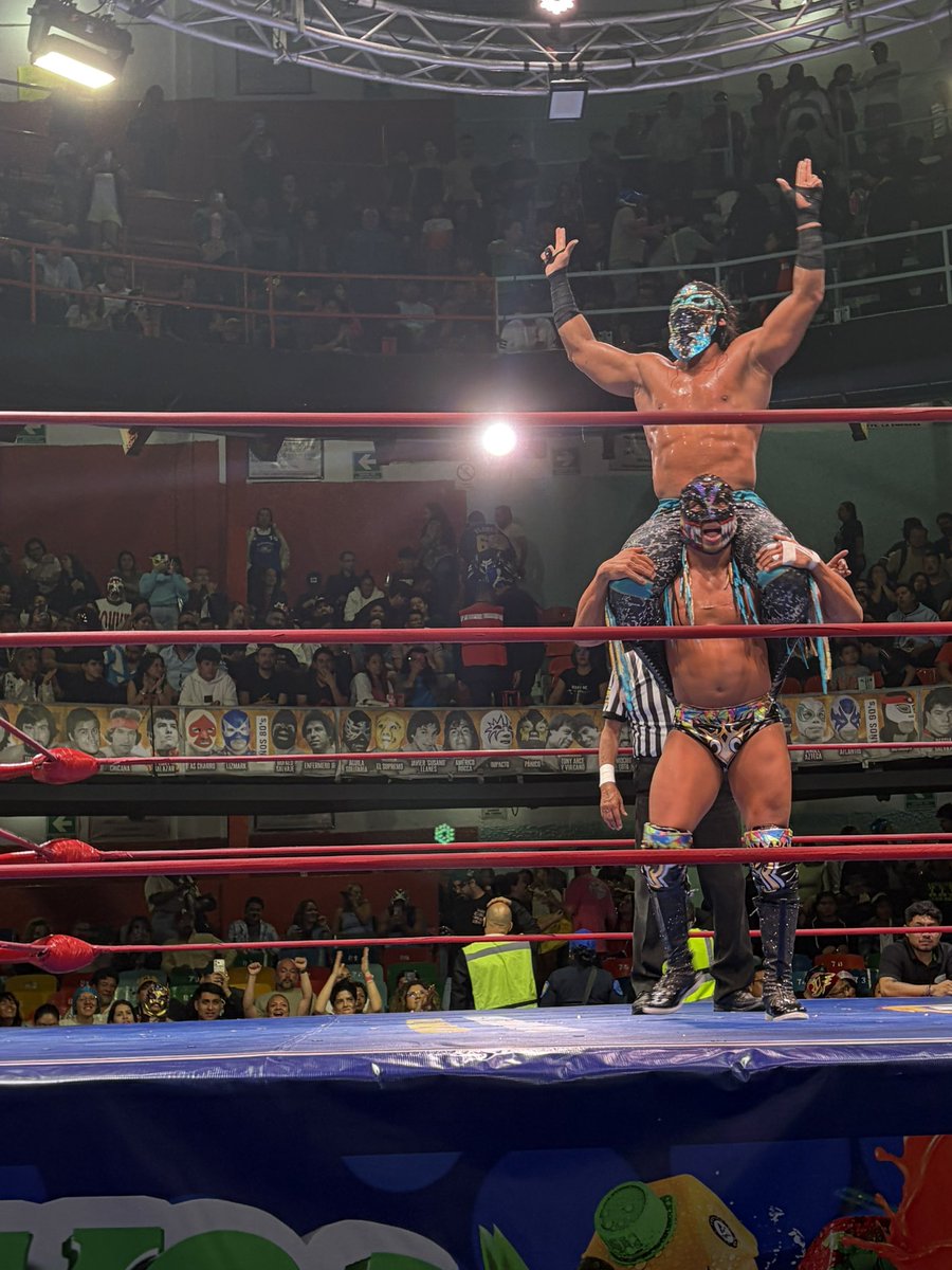 aheaheuhihahaha's tweet photo. 20260808 アリナコリセオ　titan elbandido の試合後、おひねりも飛ぶ好試合　#titan #elbandido https://t.co/SnULt1d1KM