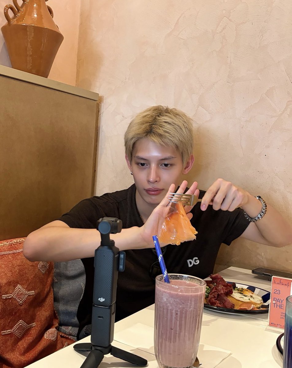 chaoyufm's tweet photo. #JAMES Instagram update https://t.co/7sflJW8FUm