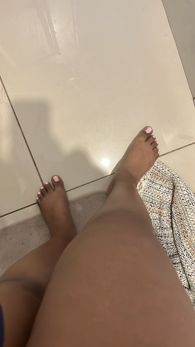 Zeefeeeet's tweet photo. @Casualfeet1 https://t.co/jrwjwMNv51