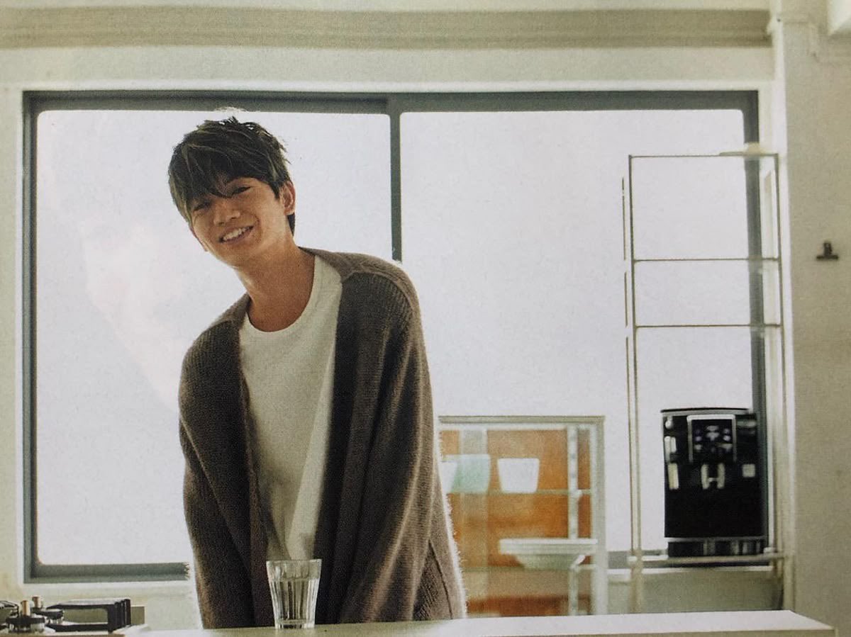 ygsk_holic's tweet photo. 付き合って１ヶ月→付き合って1年
→同棲して1年→結婚して5年

 #SixTONES  #髙地優吾 https://t.co/ifbeDRbeKq