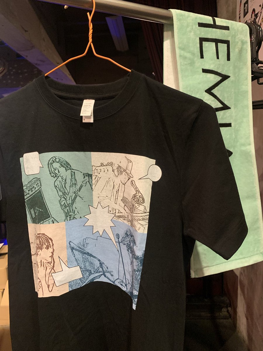 ItsTHEBOHEMIANS's tweet photo. 先月の東京ワンマンから発売しております新しいTシャツ、タオル、ステッカー持ってきております。TシャツはS、Mサイズも追加入荷しました。是非どうぞ https://t.co/UEhSEEXQQI