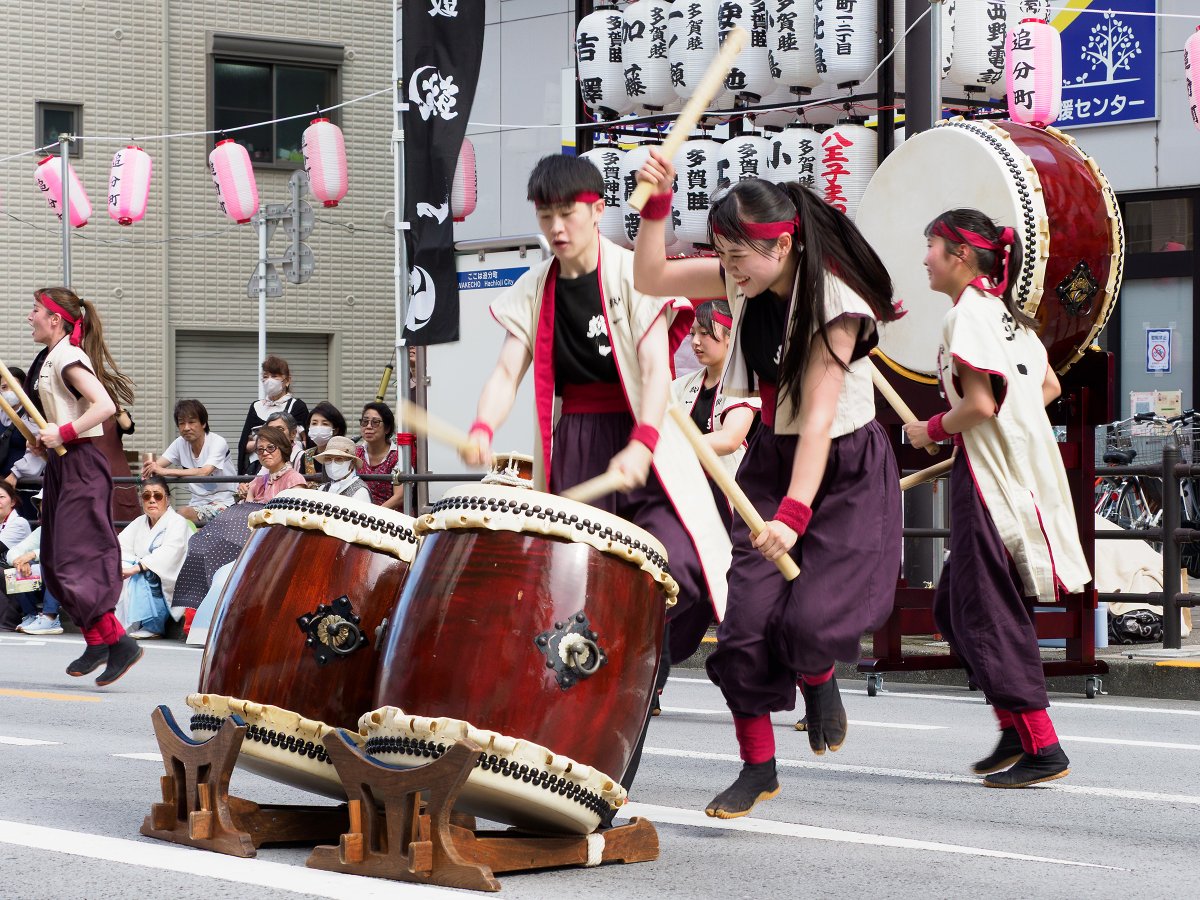 Masap_EOS's tweet photo. 令和8年 八王子まつり
和太鼓 鼓一
和太鼓をやっていると複数の太鼓を並べて叩きたくなるそうです。2張の和太鼓を打ち手さん3人で素敵な鼓動を響かせました！！
 #八王子まつり #関東太鼓大合戦 https://t.co/E3MXQuuVdo