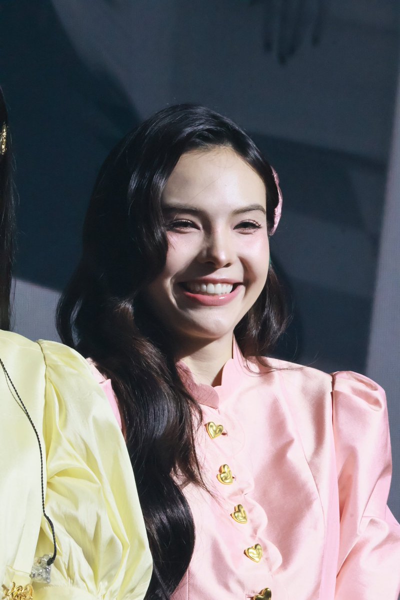 yuhungaoa's tweet photo. Too cute to handle🥹🤏🏻🧏🏼‍♀️

#SonyaSranphat 
#lmsy2026FANMEETINGINKOREA https://t.co/zsQE8jMuaU