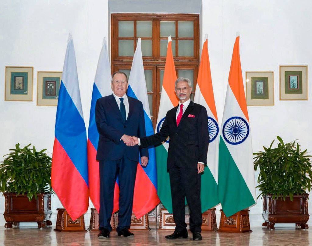 RusEmbIndia's tweet photo. 🇷🇺🇮🇳 #OTD, 55 years ago, the historic Treaty of Peace, Friendship and Cooperation between the #USSR and the Republic of #India was signed.

👉 https://t.co/PXtQSqVJx1

#RussiaIndia 
#DruzhbaDosti https://t.co/dMbRjg5ndL