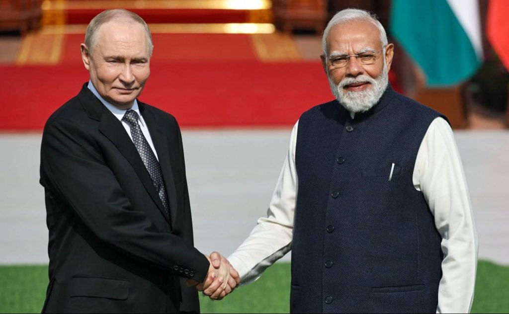 RusEmbIndia's tweet photo. 🇷🇺🇮🇳 #OTD, 55 years ago, the historic Treaty of Peace, Friendship and Cooperation between the #USSR and the Republic of #India was signed.

👉 https://t.co/PXtQSqVJx1

#RussiaIndia 
#DruzhbaDosti https://t.co/dMbRjg5ndL