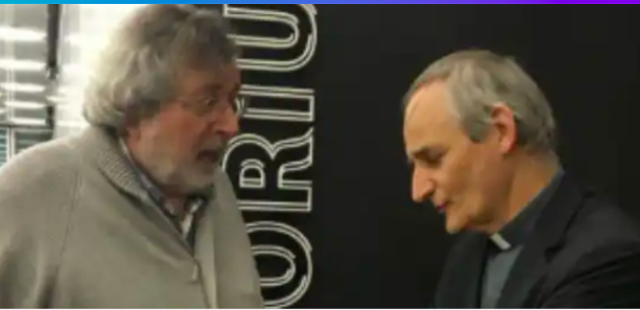 viaggrego's tweet photo. Che ci faceva il #Cardinale #Zuppi al #Funerale dell'#Agnostico #Guccini ? Ha tenuto pure un #Discorso ... Una #volta si "#Scomunicavano " per molto #meno :) Leggi Qui: https://t.co/xVEMwfIJfx https://t.co/2QQmGbcyiT
