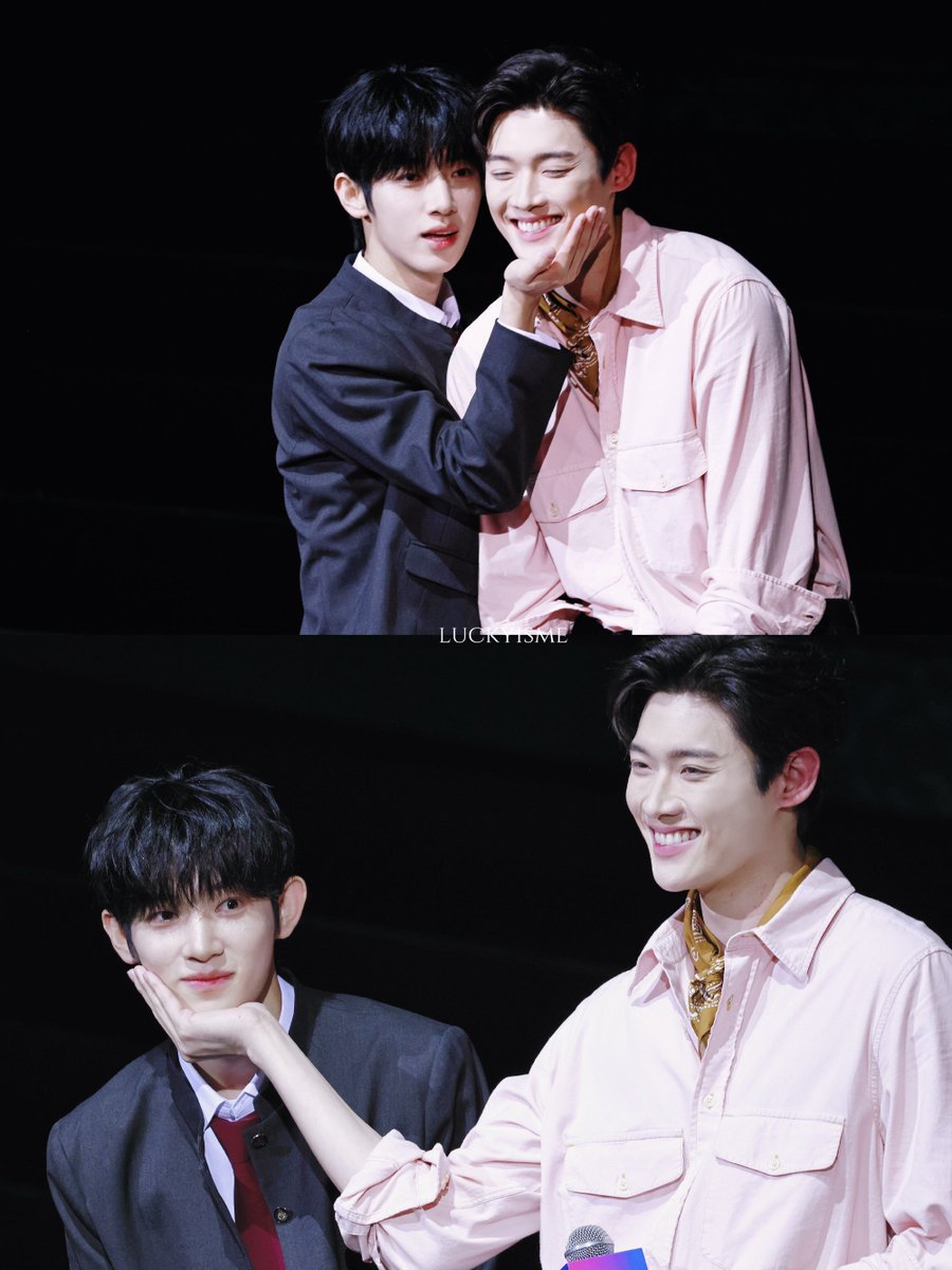 am0ur_'s tweet photo. ฉันหงิกกกกกกกกก https://t.co/NvzDnlFzKT