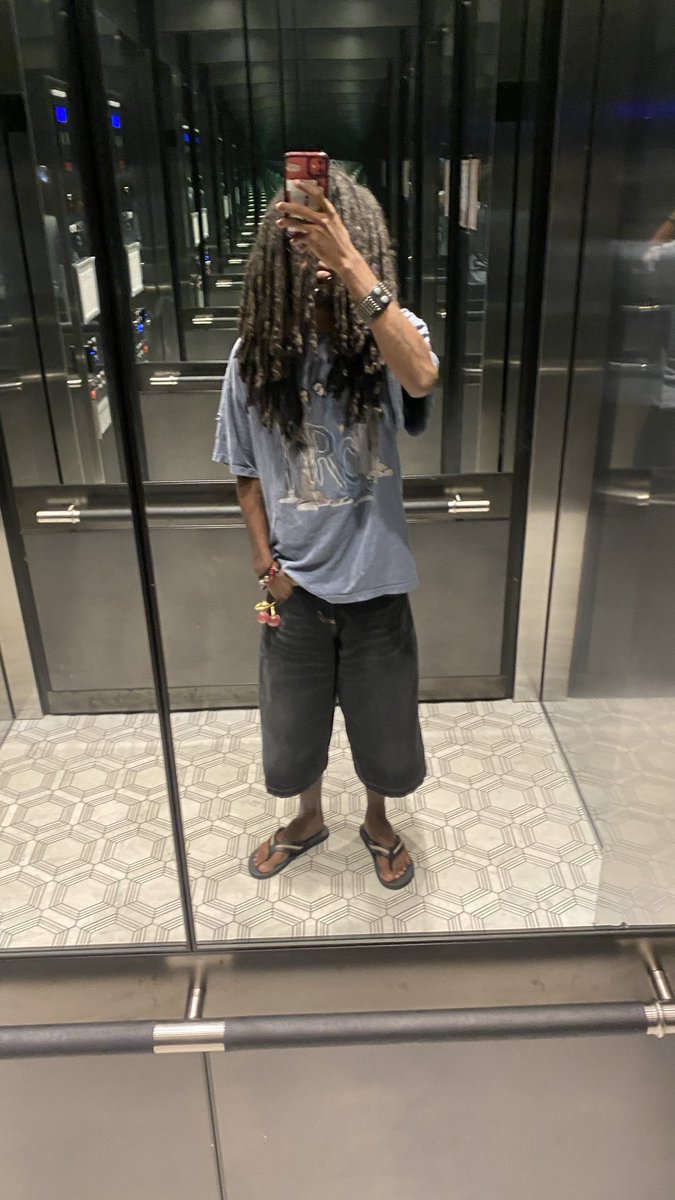 B0YCOMPUTER's tweet photo. https://t.co/4kpmfskjiV