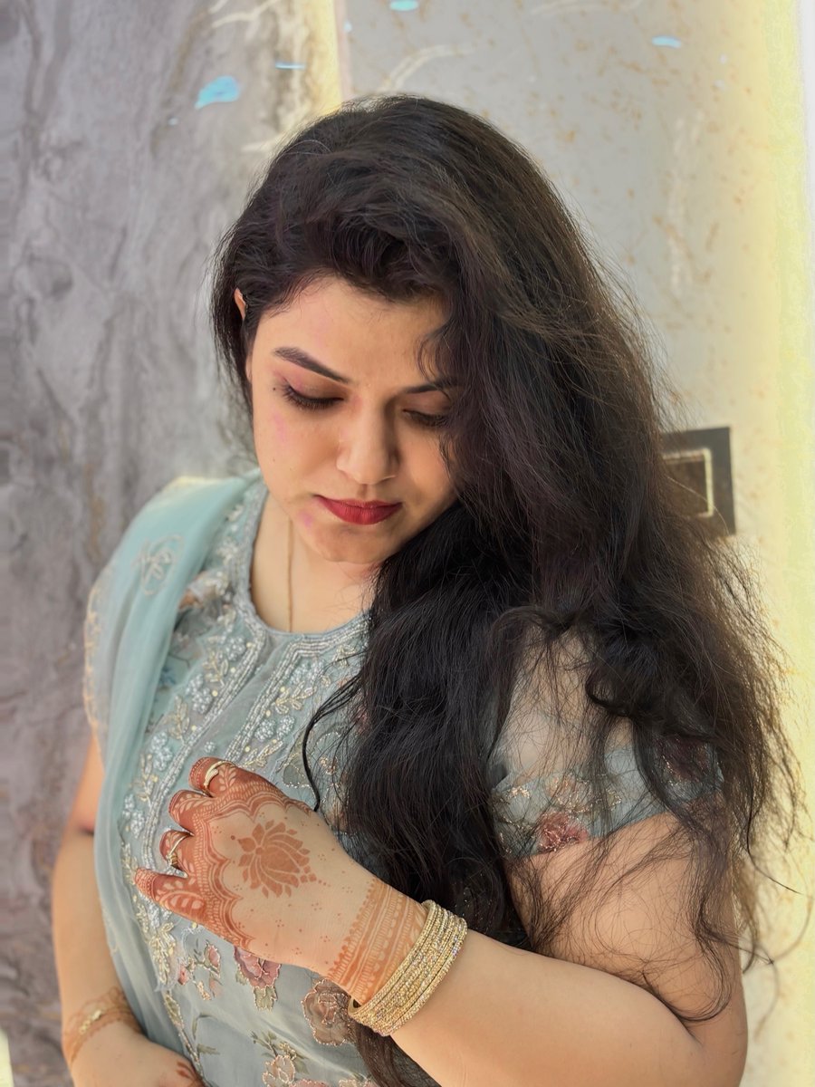 _Syed_Zadi's tweet photo. ھم جیسے ،عاجزوں کو یوں حیرت سے نہ دیکھو
ھم کــــرب سے گزرے ھـــیں ، کـــرامات سے پہلے https://t.co/QavMMA9pJm
