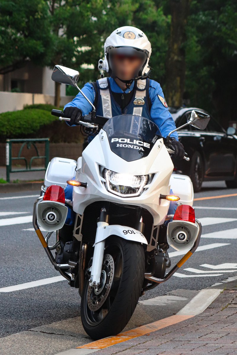 JC15_Chuo209's tweet photo. 熊本地震を受けての警視庁交通部派遣

地元八��機分駐隊からは3名が現地入りされたとのことで。

明日までのご活動、
　　　どうかご無事で... https://t.co/GLI0Qd5Htf