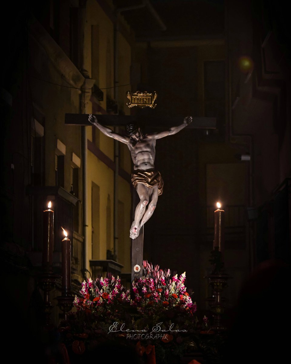 RedencionLeon's tweet photo. 📖 #EvangelioDelDía - XIX Domingo del #TiempoOrdinario 

​✝️ «Hombre de poca fe! ¿Por qué has dudado?» Mt 14, 22-33

​¡Feliz Domingo del Redentor!

​#PorSiempreRedención

📷 Elena Salas https://t.co/keOG8WT4pl
