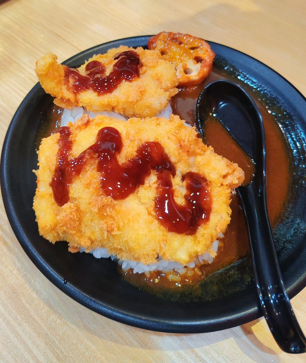 EMincraft2's tweet photo. @ElowynNeva Ayo makan bareng low hehe https://t.co/pIUgwwvJ8T