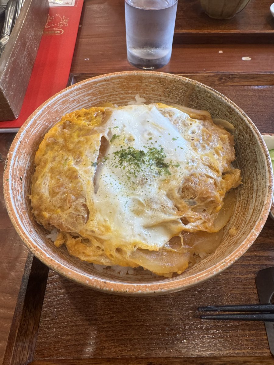 diamond_NO5's tweet photo. ☆育風堂【Ikufuudo】

✨カツ丼

こちら精肉店のカツ丼です！

ボリューム結構あります。 https://t.co/KSwiMndV7X