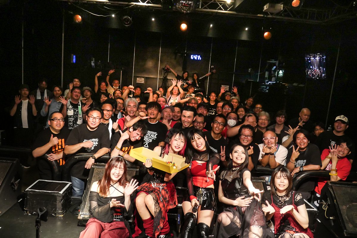 82_shushinkei's tweet photo. 🎉🎉改めてお礼🎉🎉

2026年8月2日
82回目の終身刑 9周年を迎えました。
10周年目もよろしくお願いします！

以下ツリーに9周年イベント画像まとめました！

#82刑 #82回目の終身刑 https://t.co/w0H0Ui9Csd
