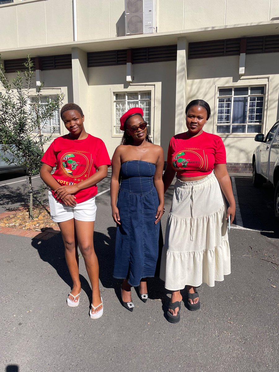 EFFDrakenstein's tweet photo. ♦️ IN PICTURES ♦️

Ward 2 EFFYC hosted a women’s day event in celebration of all the hardworking, creative and sincere women. 

#MALIBONGWE IGAMA LAMAKHOSIKAZI

@EFFSouthAfrica 
@EFFWesternCape_ https://t.co/N9zpUOmIvo