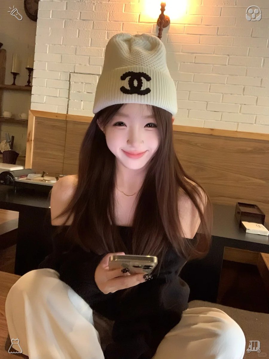ros2sprout's tweet photo. Over the ensuing years, Clara and Ethan kept growing the cat cafe, broadening its reach, saving additional cats, and enabling more individuals to discover happiness in feline companionship. They relocated to an apartment just above the cafe, allowing them to stay near the heart https://t.co/YaDQIbv96w