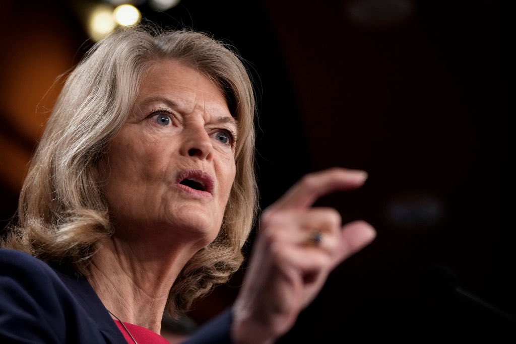GuntherEagleman's tweet photo. John Thune and Lisa Murkowski both need to be replaced.  

They are Democrat plants in the party. https://t.co/CjbW3iVj3C