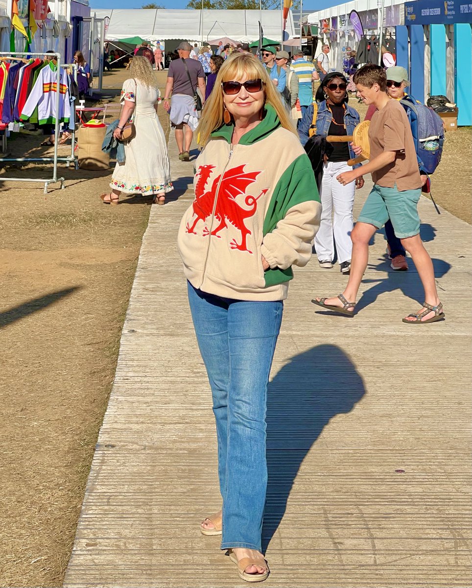 SianWeather's tweet photo. What an Eisteddfod! 🎪 Y Garreg Las was a very special one. This is my favourite buy, from GWALIA Clothing. Caru! ♥️ An incredible week. Diolch bawb 🫶 #EisteddfodYGarregLas #Festival  #Cymru https://t.co/t0UPGlaYDM