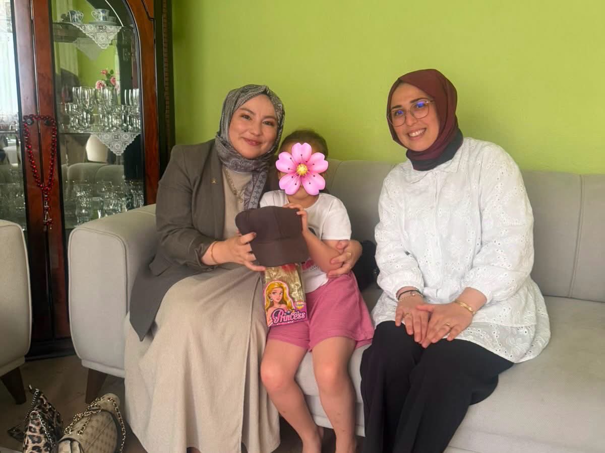 Avfatmanurcakir's tweet photo. 📍Hane Ziyaretleri

İl Başkanı Sn Hüseyin Alkan ile birlikte hane ziyaretleri kapsamında kıymetli ailelerimizi ziyaret ederek gönüllerine misafir olduk. 🤍 https://t.co/KkNBsAVVYV