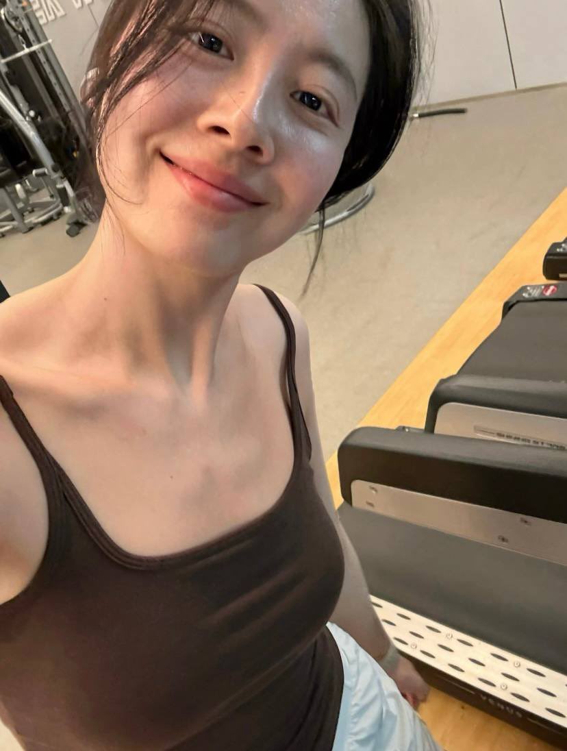 huber96170's tweet photo. 本人已和平分手，正式宣布单身，回归推特，这次破防算我输……给B看
不要🚪⌚️🚪 https://t.co/FxMi0DZ5ic