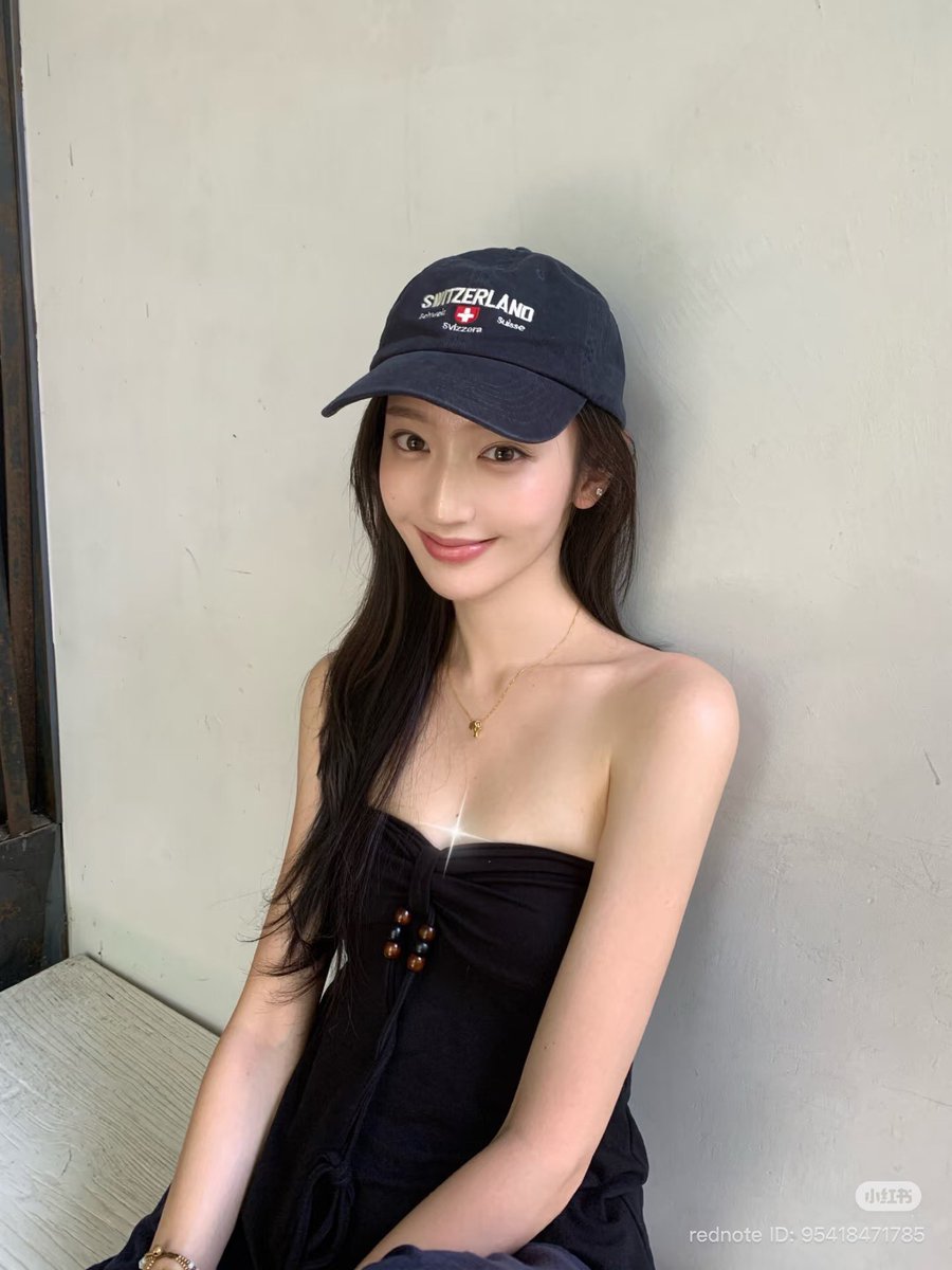 r3250t's tweet photo. すっぴんとか化粧薄くてもこの顔になるのが理想🥺🥺🩷 https://t.co/FtCx8WTbr3