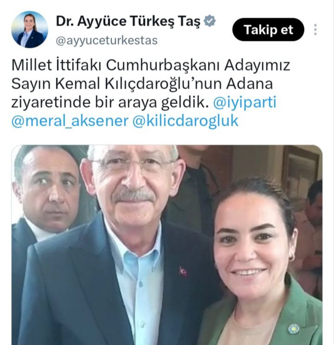 ulkucuhareketr's tweet photo. Kemal Kılıçdaroğlu, 12 Eylül'ün Ülkücü işkencecisi Nurettin Soyer'i övdüğü günün ertesi Ayyüce Türkeş Taş'ın tavrı buydu.. https://t.co/2Hnjwzsvgk