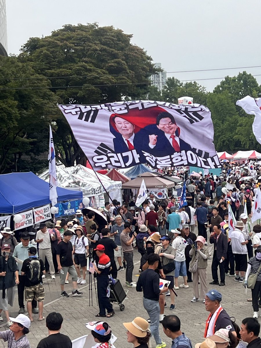 WeNeedDefcon's tweet photo. @RTMC_Captain 윤 지우고 대통령 해먹으려는 장동혁이나 장딸들한테 황교안이 눈에 가시겠지 ㅋ
본질은 그거야 ㅋㅋㅋ깜도 안되는 장동혁이 대통령 해쳐먹으려고 발악하는거 ㅋㅋㅋ

완전듣보 장동혁 니들이 조직적으로 백날 키워봐야 한동훈한테 되겠냐 ㅋㅋㅋ https://t.co/1WvQdcq68E