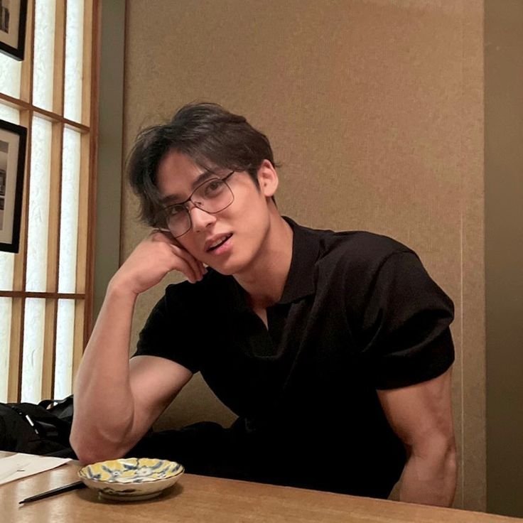 sunghoon_vely tweet picture