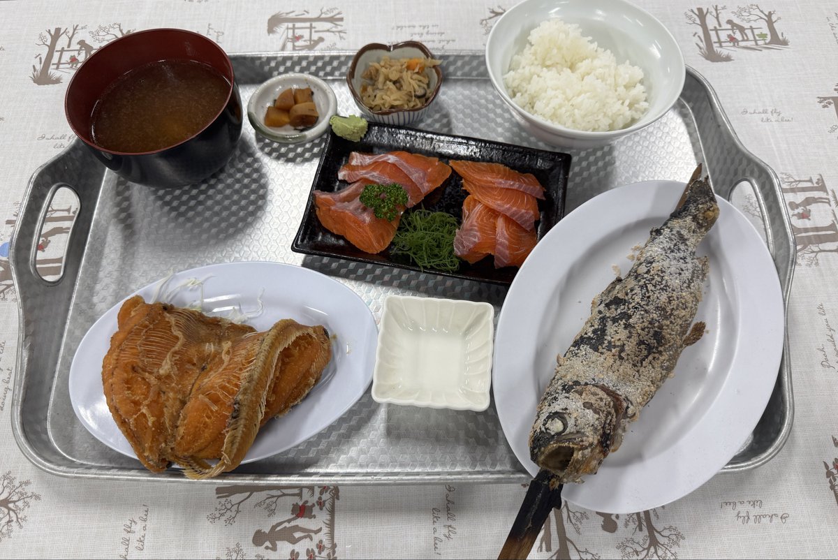 mtmtanther's tweet photo. ボリュームも味も言うことなし

ただ残念なことがあり、私の今年度の実質的な夏休みはこれで終了です😢 https://t.co/H7njhmHPue