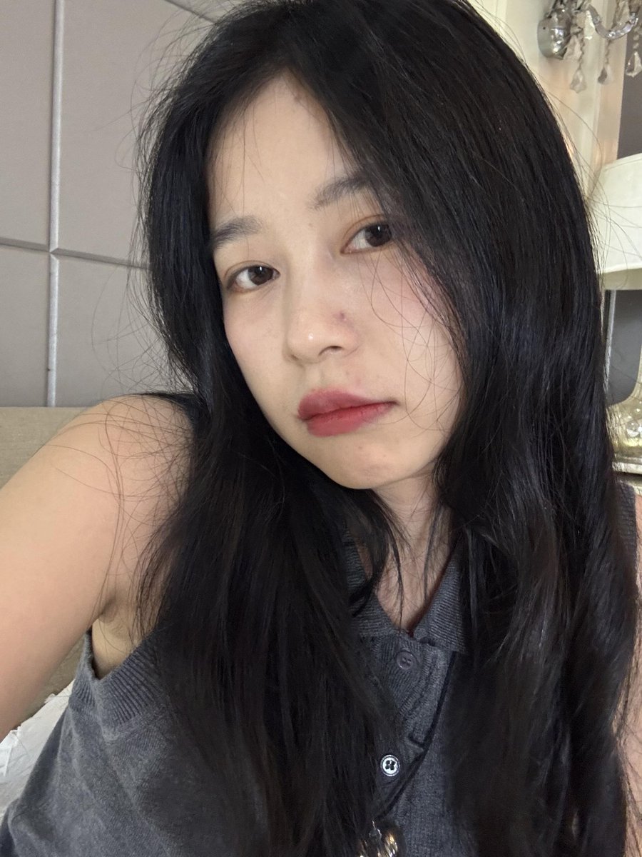 mathtvin's tweet photo. 30➕的小姨还有男孩子喜欢嘛 https://t.co/ozIDVFq3FF
