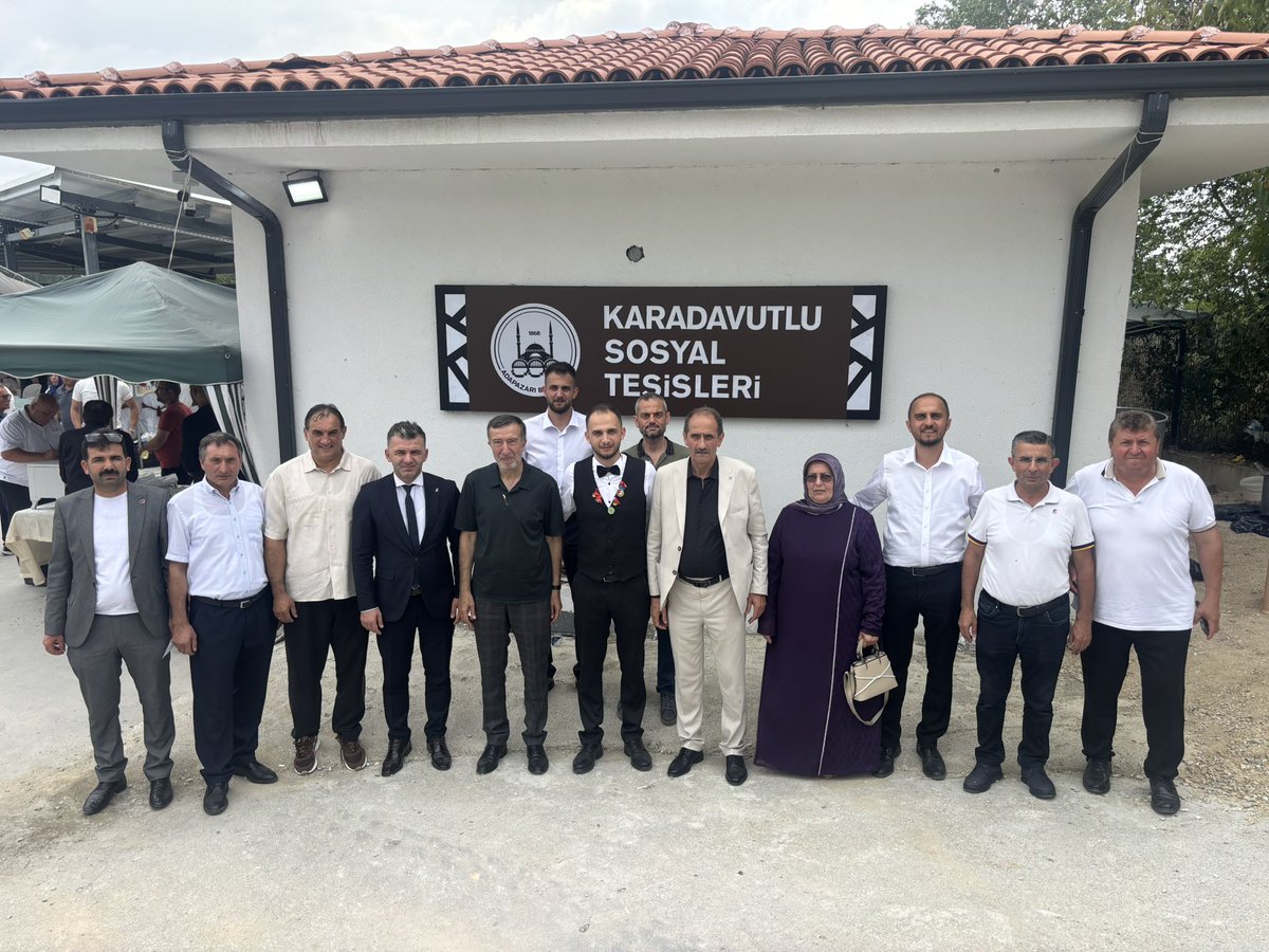 samet__caglayan's tweet photo. 📍 Karadavutlu Mahallemizdeyiz

Karadavutlu Mahalle Başkanımızın kardeşi Kerem kardeşimizin düğün cemiyetine;

22, 23 ve 24. Dönem Milletvekilimiz, önceki dönem Sanayi ve Teknoloji Bakan Yardımcımız Hasan Ali Çelik,İlçe Yöneticilerimiz Ersin Kaçar, İrfan Reis, Mustafa Kasımoğlu ve Selçuk İnce ile birlikte katılım sağladık.

Mefaret ve Kerem kardeşlerimize bir ömür boyu sağlık, huzur ve mutluluk diliyor; Akyıldız ve Ölmez ailelerine hayırlı olmasını temenni ediyoruz.

Rabbim iki cihan saadeti nasip etsin.