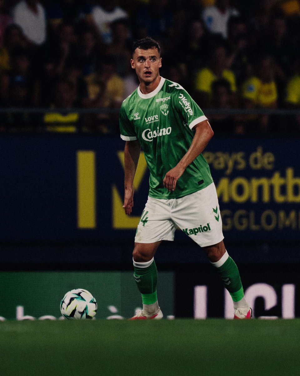 ASSEofficiel's tweet photo. 🆕 Costauds et décisifs pour leur première… et surtout déjà intégrés ! 

Sohaib, Áron, Thierno et Jakob font désormais pleinement partie de la #TeamASSE ! 💚 https://t.co/MmAM6l3uT9