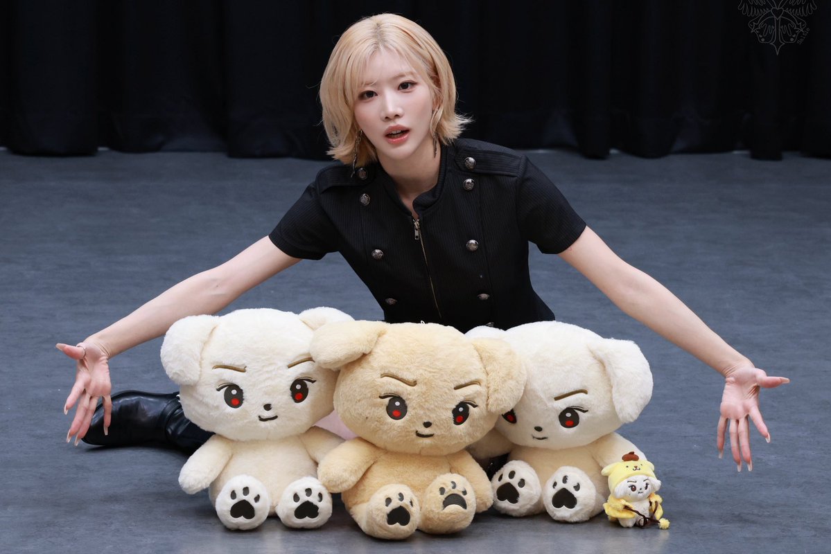 SaltieQQ's tweet photo. 260809
#김립 #KimLip
#아르테미스 #ARTMS https://t.co/7qhH5xDgHV