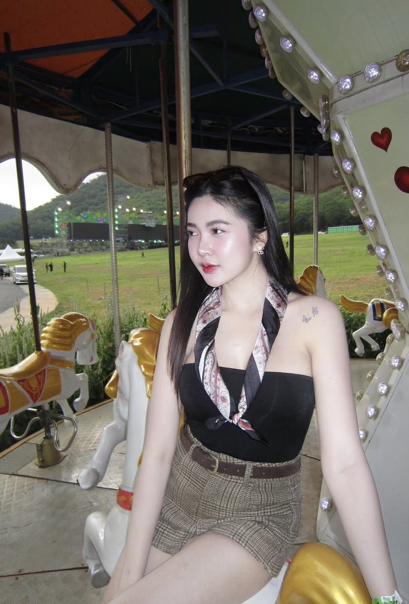 StormyAyhens's tweet photo. รับขนมปังปิ้งสักกล่องใหมคะ
ขนมหอมเนยสดๆใหม่ๆ 
ย่างเตาถ่านร้อนๆ 
พร้อมรับจัดเบรคพร้อมชา 
::::⚘🥟🌯::::::
🆔 arin978
#รับงานเลย #เชียงคาน #วังสะพุง ♧ https://t.co/rhRl2p4niE
