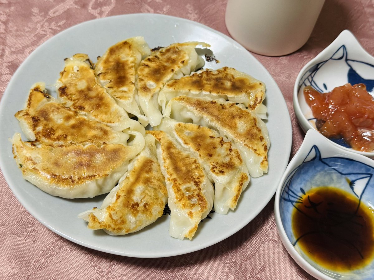 rin_hirune's tweet photo. 上手に焼けました🥟💜 https://t.co/BbXe6T7EMI