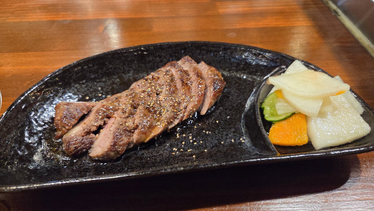 AiRS_765's tweet photo. 初日は長野で様子見になったんですが
想像以上に良い場所だった
ビーナスラインは勿論、
とにかく道が良いし
走りやすい。
景色の先に常に山が見えるのも不思議な感じ https://t.co/nZRtTwKqES