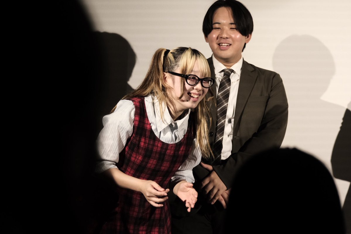 st__msc's tweet photo. ドラマ☆麺撮るの楽しい🎶いつ撮っても絶対2人とも良い表情をしている
3、4枚目はYouTuberがやるアクロバティックキスの説明中 https://t.co/mVTTTEyxu4