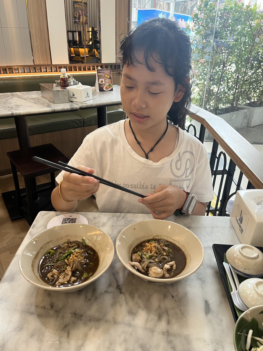 BREEZE_EXCEL's tweet photo. คนเดียว3ชาม ปิดจบวันกลับบ้านได้ https://t.co/8Da9RZDOCn