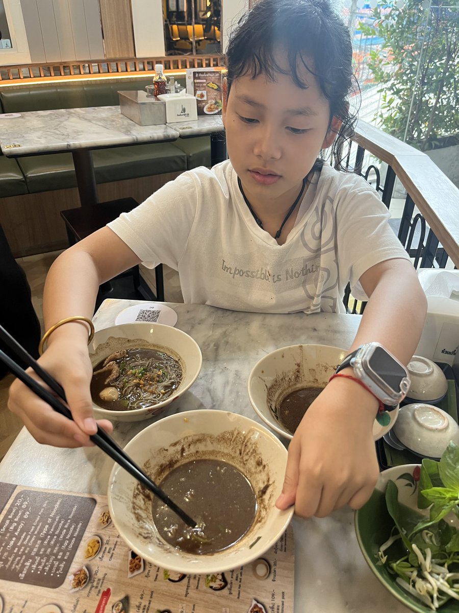 BREEZE_EXCEL's tweet photo. คนเดียว3ชาม ปิดจบวันกลับบ้านได้ https://t.co/8Da9RZDOCn