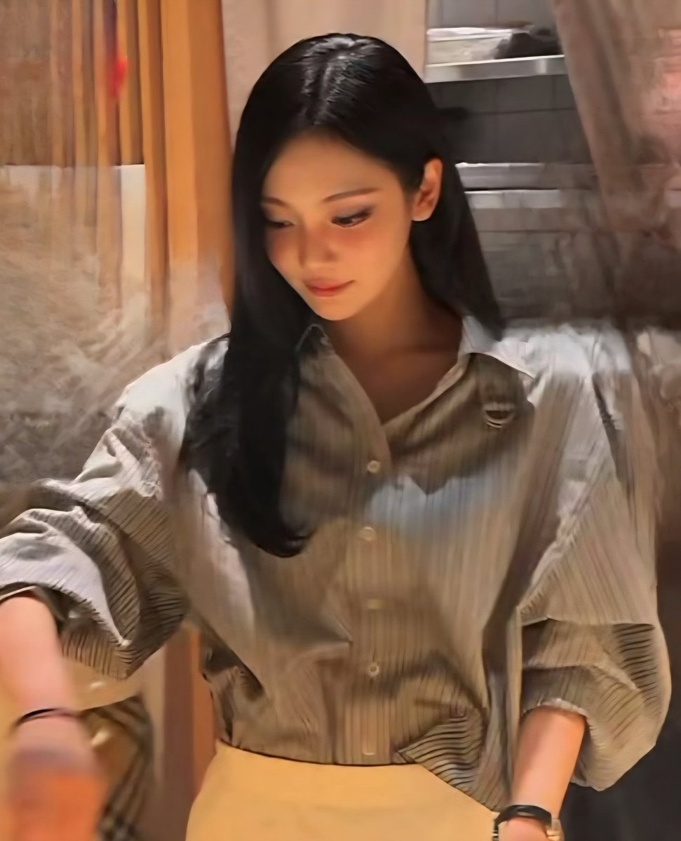 cherieblossxm's tweet photo. @TamagoPost "My dear, I used to live alone, so that is why, I used to do all the thing by myself, including cooking a good meal"

She stated the truth while talking with her eyes focused on platting.

"Glad you like the taste of it, mm?" https://t.co/fZHHmN0252