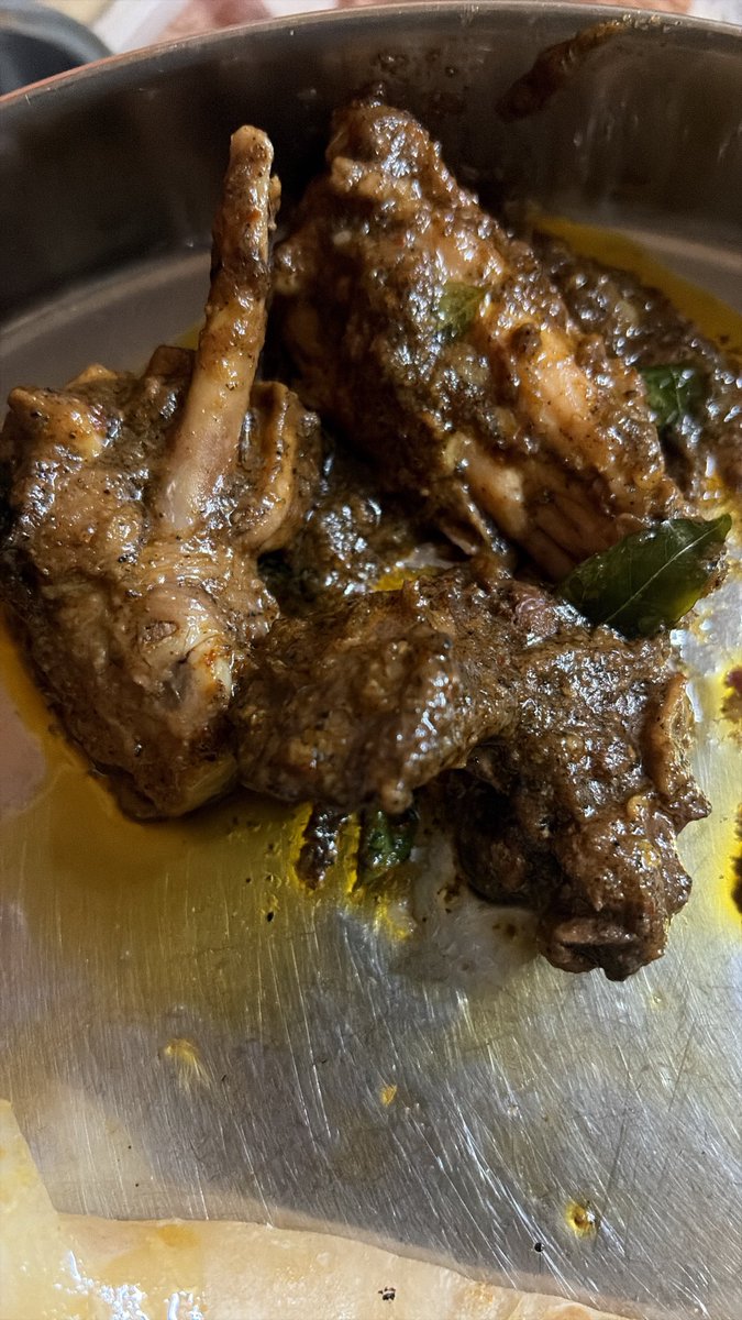 valliraghu's tweet photo. Pepper chicken.
#VCOOKS after long π₯° https://t.co/lGAP93Z8Yg