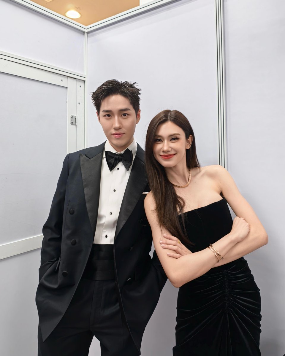 byattsayang's tweet photo. Mintra and Tawan at Weibo Gala✨🫶🏻 https://t.co/Yx2YTBCRCe