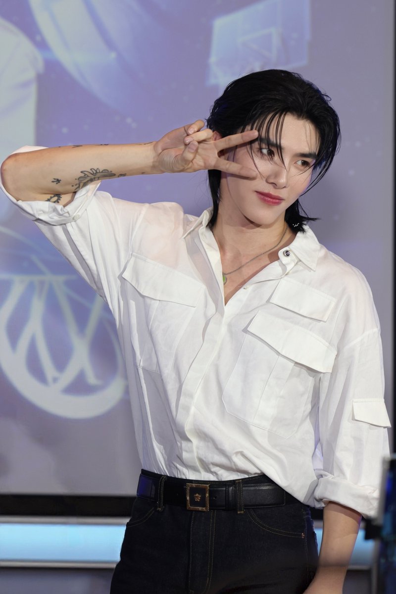 vivi_ffkh's tweet photo. Jub jub 😘

BXXM 35TH AT PLAY HOUSE

🐋🫶🏻💥🐈‍⬛💫
@bxxm_rvw
#BXXMRVW #RVW #BoomRaveewit
#BornToBXXM2026
#BXXMPlayhouse https://t.co/93ADGvkdQ7