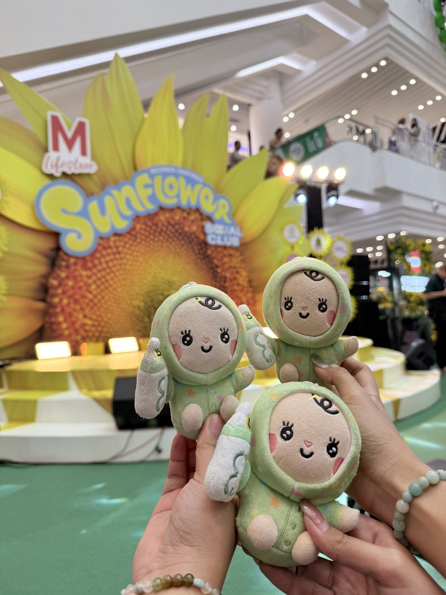 knaswk's tweet photo. พร้อมเจอออฟกันแล้วค้าบบบ 💚👶🏻

OFFGUN AT THE MALL BANGKAPI
#WomenInspired2026 
#SunflowerSocialClub 
#TheMallLifestoreBangkapi
#TheMallGroup https://t.co/RxoUjvWwur