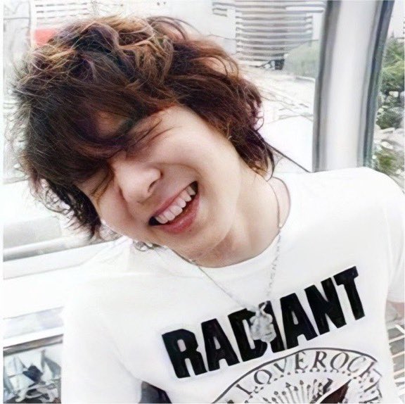 choe_seonmin's tweet photo. #ユチョン
#パクの日
#89祭り

유천의 파쿠(89,팔구) 데이를 축하해요~♡
>_< <- 잔뜩 이렇게 접혀진? 미소 귀여워요오
(89데이 : 일본어로 89가 파쿠,
유천의 성이 박, 그래서 8/9인 89데이, 박데이)
#유천 #yhchun #89day #박day https://t.co/yzFz6jVjVl