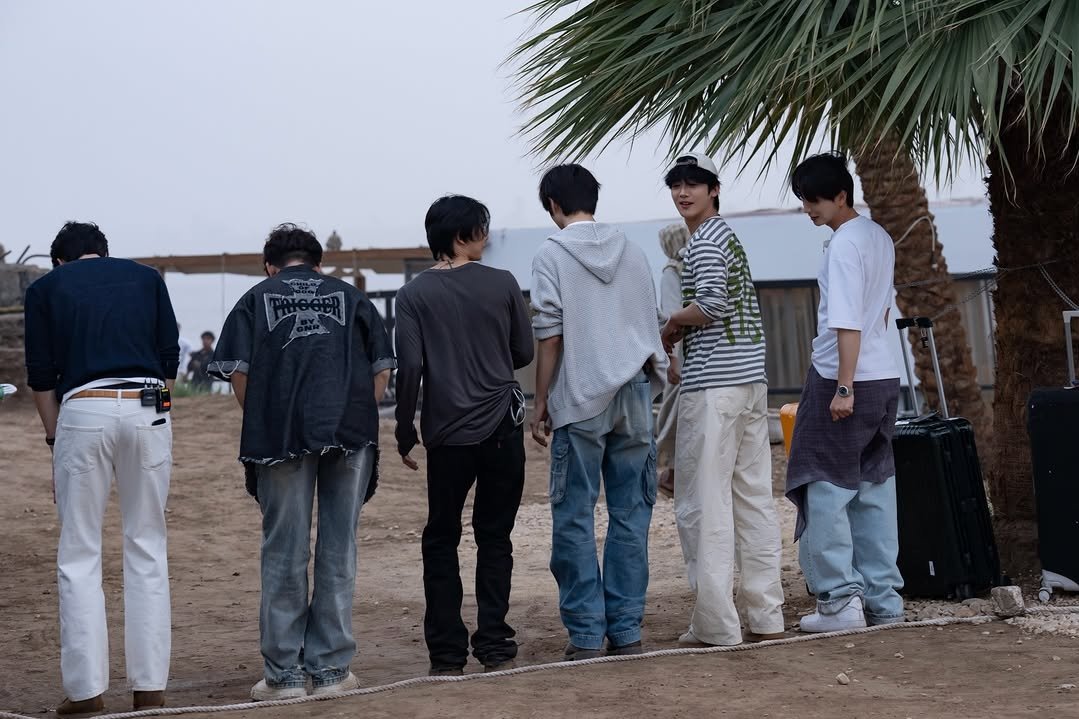 greupple's tweet photo. 3 dark wanggeoz, 3 light wanggeoz
Saw the teaser for this last week and you call already tell that this game/challenge is gonna be so much fun 🤣
#AllorNothing #왕자와거지 #shindong #leeteuk #dawn #jisung #johnny #yohan #superjunior #nct #wei https://t.co/FsRzxWjW0a