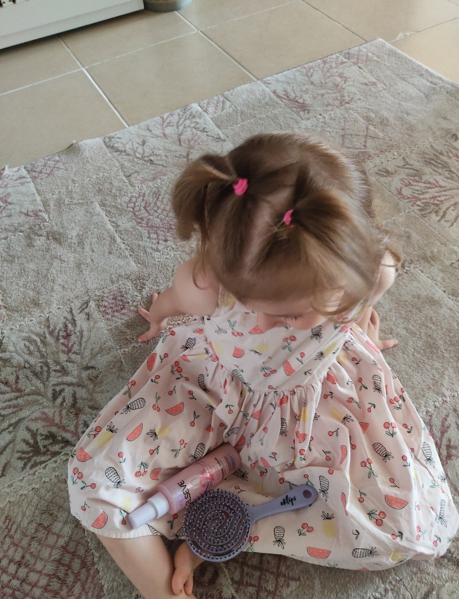 _ssfmr's tweet photo. Evet..
Teyzelik görevi başarıyla tamamlandı.✅👧🏼🎀 https://t.co/d0oMvYjrUw