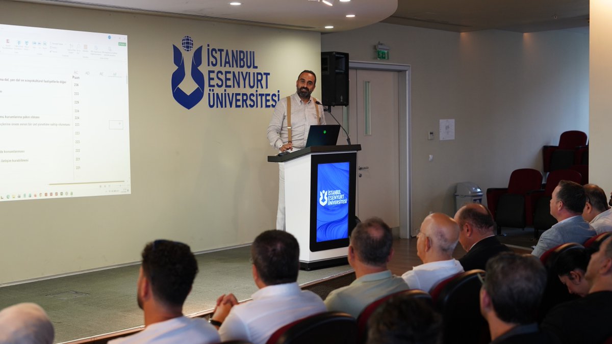 iesuniversitesi's tweet photo. Üniversitemizde GZTF (SWOT) Analizi Çalıştayı Gerçekleştirildi

İstanbul Esenyurt Üniversitesi olarak kurumsal gelişim, stratejik planlama ve kalite güvencesi çalışmalarımıza yön verecek önemli bir çalıştaya ev sahipliği yaptık.

Üniversitemizin mevcut durumunu bütüncül bir bakış açısıyla değerlendirmek; güçlü yönlerimizi ve gelişime açık alanlarımızı ortaya koymak, önümüzdeki dönemde değerlendirebileceğimiz fırsatları belirlemek ve karşılaşabileceğimiz tehditlere karşı hazırlıklı olmak amacıyla akademik ve idari personelimizin katılımıyla “GZTF (SWOT) Analizi Çalıştayı” düzenlendi.

Çalıştayda, İstanbul Üniversitesi Rektör Yardımcısı Prof. Dr. Levent ŞAHİN konuşmacı ve eğitmen olarak yer aldı. Ayrıca İstanbul Üniversitesi İletişim Fakültesi öğretim üyesi Dr. Öğr. Üyesi Süleyman TÜRKOĞLU ile Zonguldak Bülent Ecevit Üniversitesi İİBF öğretim üyesi Dr. Öğr. Üyesi Ali İhsan BALCI bilgi ve deneyimleriyle çalıştaya katkı sundular.

Çalıştaya Üniversitemiz Rektörü Prof. Dr. Süleyman ÖZDEMİR, Rektör Yardımcılarımız Prof. Dr. Dinçer ATLI ve Prof. Dr. Hüseyin ÇALIK başta olmak üzere; dekanlarımız, dekan yardımcılarımız, müdürlerimiz, müdür yardımcılarımız, kalite koordinatörlüğümüz ile ilgili koordinatörlük ve müdürlüklerimizin yöneticileri ve akademik-idari personelimiz katılım sağladı.

İnteraktif bir anlayışla gerçekleştirilen çalıştayın, İstanbul Esenyurt Üniversitesinin geleceğe yönelik stratejilerini daha sağlıklı biçimde oluşturmasına, kalite kültürünün güçlendirilmesine ve sürdürülebilir kurumsal gelişim hedeflerimize önemli katkılar sağlayacağına inanıyoruz.